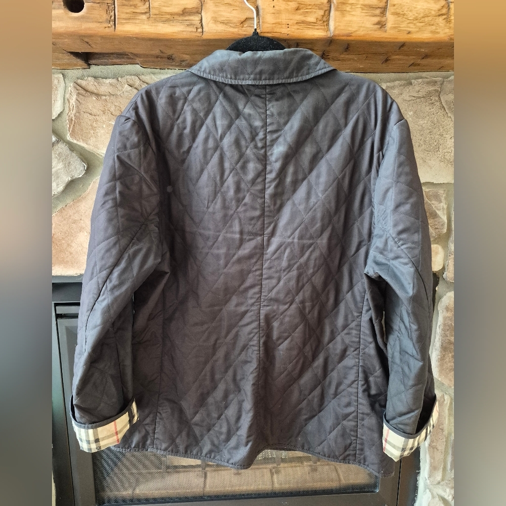 Burberry London Classic Diamond-Quilted Snap-Front Barn Jacket - Picture 2 of 9